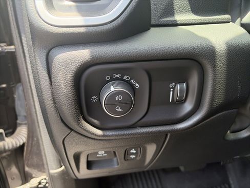 Used 2023 RAM 1500 Big Horn AWD/4WD image 15