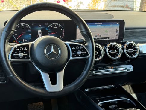Certified 2020 Mercedes-Benz GLB 250 image 29