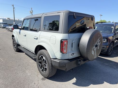 Used 2024 Ford Bronco Outer Banks AWD/4WD image 5