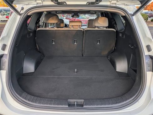 Used 2023 Hyundai Santa Fe SEL w/ Premium Package image 13