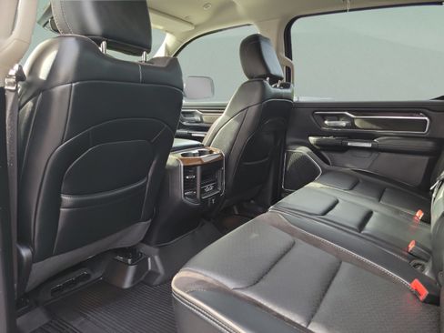 Used 2022 RAM 1500 Laramie AWD/4WD image 6