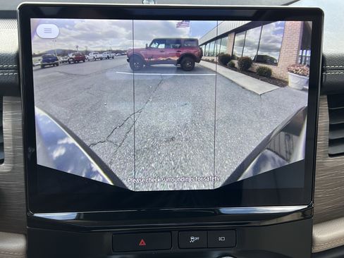 Used 2023 Ford Expedition Max Limited image 33