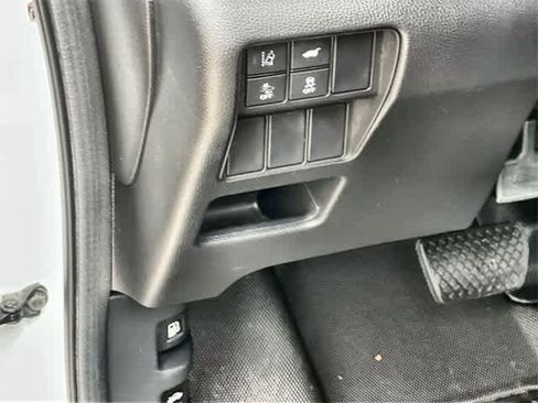 Certified 2018 Honda CR-V Touring image 29