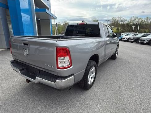 Used 2022 RAM 1500 Big Horn AWD/4WD image 4