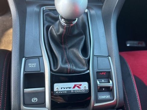 Used 2019 Honda Civic Type R image 17