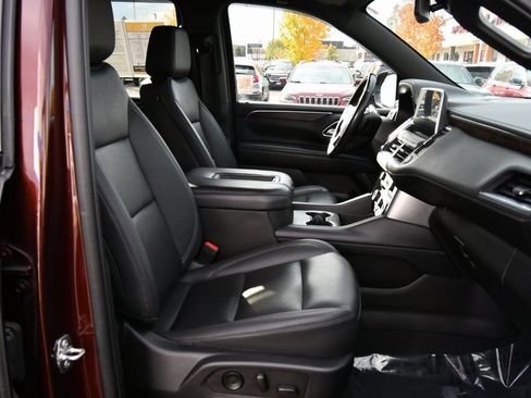 Used 2022 Chevrolet Tahoe LT w/ Luxury Package AWD/4WD image 37