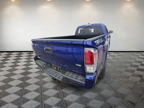 Used 2023 Toyota Tacoma TRD Sport w/ Advanced Technology Package AWD/4WD image 7