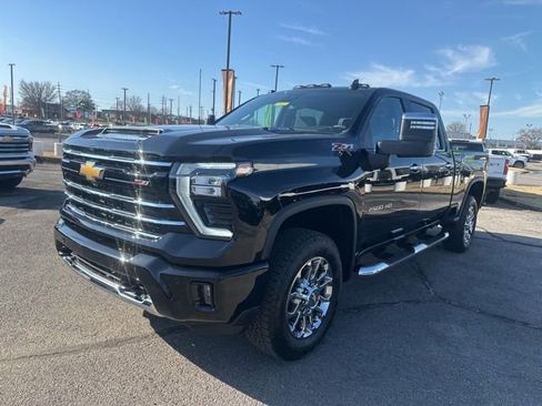 New 2026 Chevrolet Silverado 2500 LT w/ Z71 Chrome Sport Edition image 7