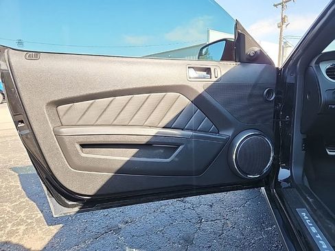 Used 2011 Ford Mustang GT Premium w/ Security Pkg RWD image 17