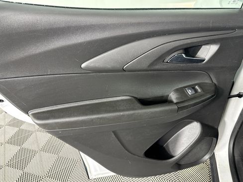 Used 2023 Chevrolet TrailBlazer LS image 24