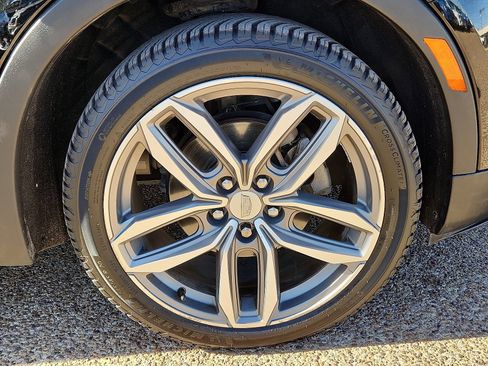 Used 2019 Cadillac XT4 Sport w/ Cold Weather Package image 7