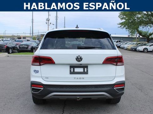 Used 2024 Volkswagen Taos SE FWD image 4