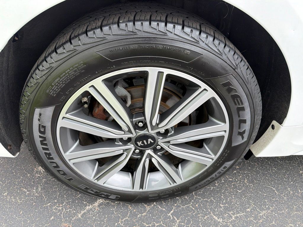 Used 2020 Kia Optima Premium FWD image 13