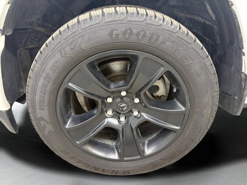 Used 2023 RAM 1500 Big Horn image 7