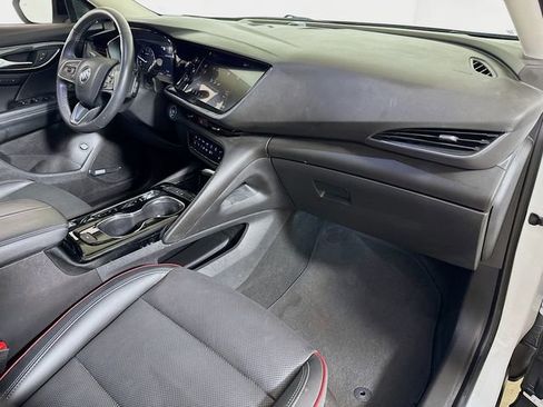 Used 2022 Buick Envision Essence w/ Technology Package I FWD image 28