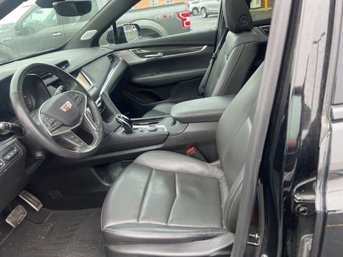 Used 2024 Cadillac XT5 Sportv w/ Technology Package image 7