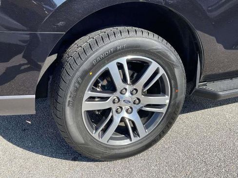 Certified 2024 Ford Expedition Limited image 7