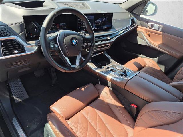 Used 2024 BMW X5 xDrive40i w/ Parking Assistance Package AWD/4WD image 11