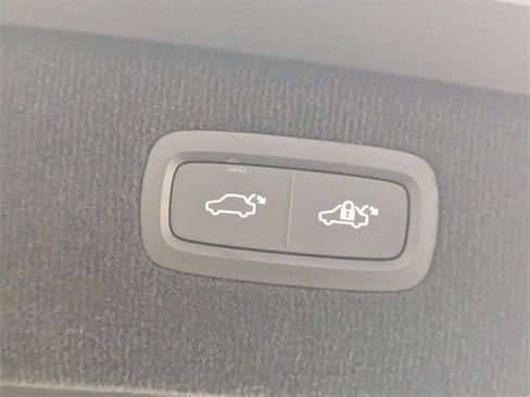 Used 2025 Polestar Polestar 3 image 12