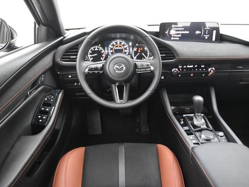 Certified 2025 MAZDA MAZDA3 Carbon AWD/4WD image 24