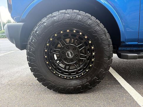 Used 2024 Ford Bronco Outer Banks AWD/4WD image 8
