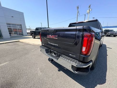 Used 2025 GMC Sierra 1500 SLT AWD/4WD image 6