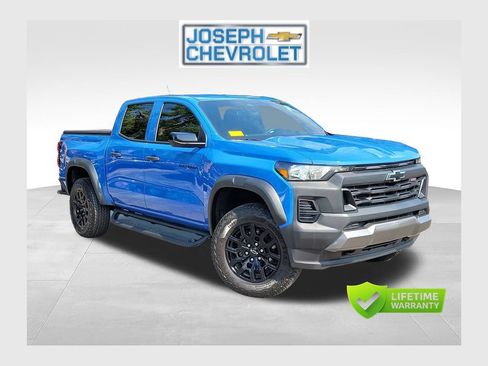 Used 2026 Chevrolet Colorado Trail Boss AWD/4WD image 1