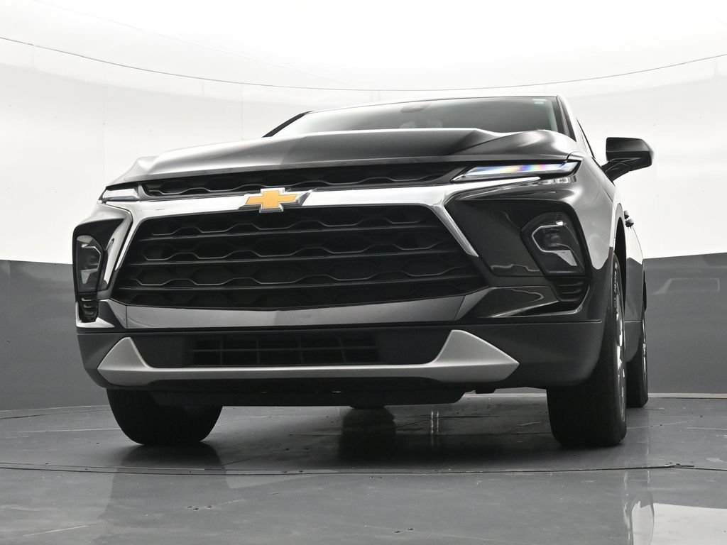 Used 2023 Chevrolet Blazer LT FWD image 31