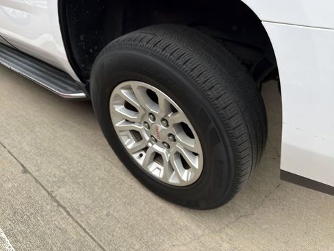 Used 2020 GMC Yukon SLT image 5