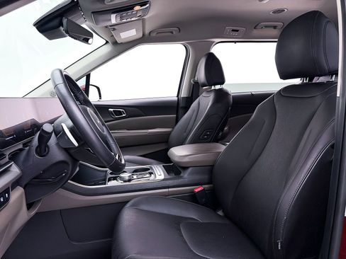 Certified 2025 Kia Carnival EX FWD image 18