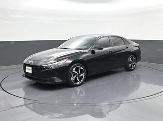 Used 2023 Hyundai Elantra SEL w/ Convenience Package FWD video 1
