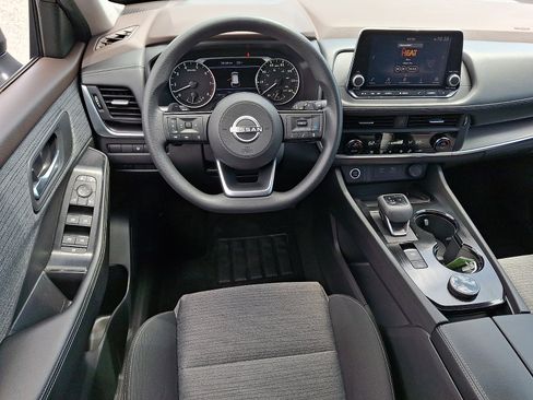 Used 2023 Nissan Rogue SV AWD/4WD image 11