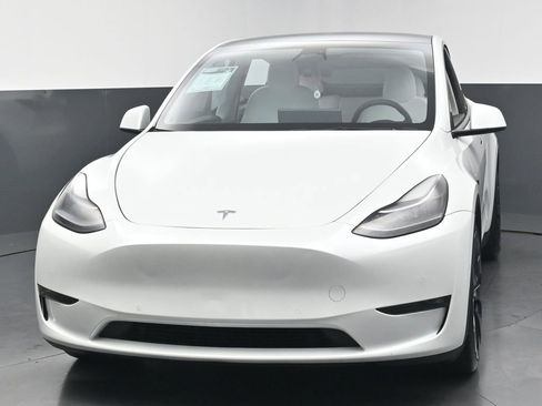 Used 2022 Tesla Model Y Performance AWD/4WD image 6