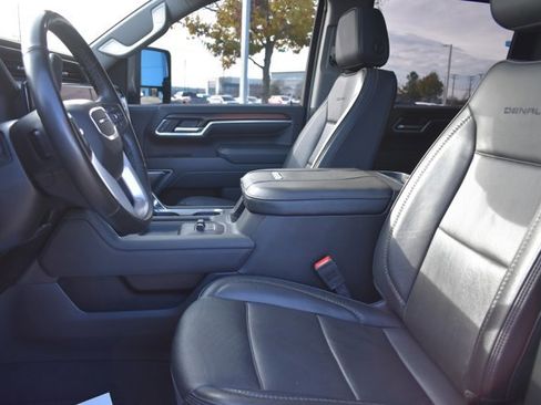 Used 2025 GMC Sierra 2500 Denali w/ Denali Reserve Package image 16