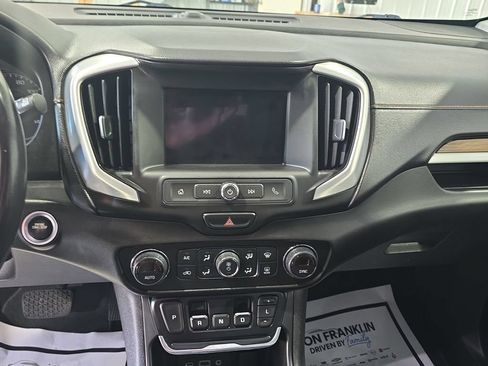 Used 2018 GMC Terrain SLE w/ Driver Convenience Package AWD/4WD image 18