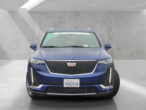 Certified 2025 Cadillac XT6 Premium Luxury image 2