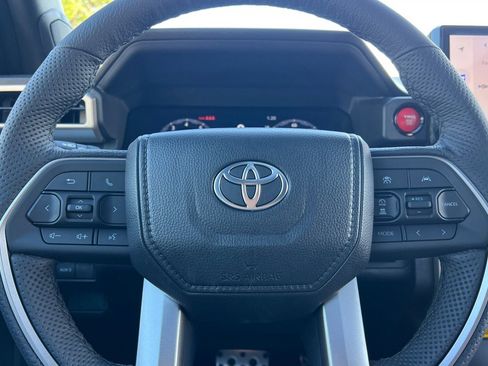 New 2025 Toyota Tacoma TRD Off-Road image 24