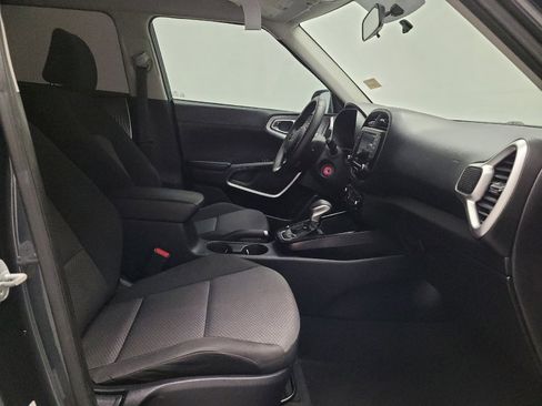 Used 2022 Kia Soul LX FWD image 21