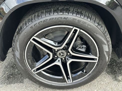 New 2026 Mercedes-Benz GLS 450 4MATIC image 21