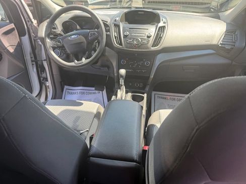 Used 2017 Ford Escape SE AWD/4WD image 11