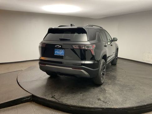 New 2026 Chevrolet Equinox LT w/ Convenience Package II FWD image 7