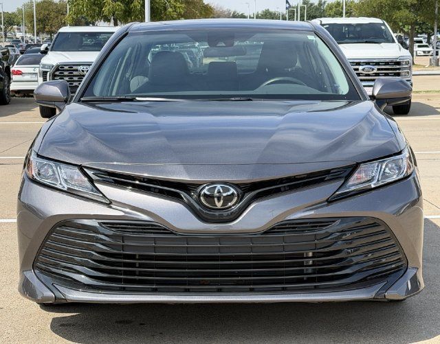 Used 2020 Toyota Camry LE FWD image 8