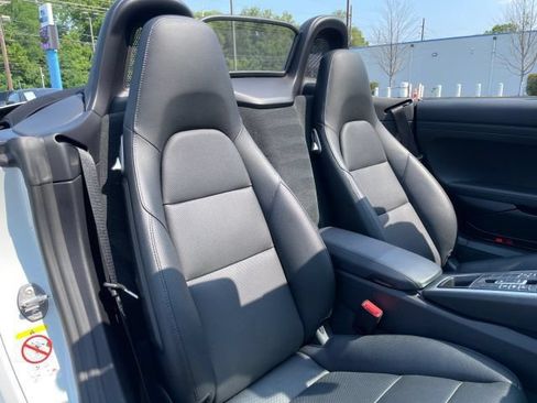 Used 2024 Porsche 718 Boxster S RWD image 38