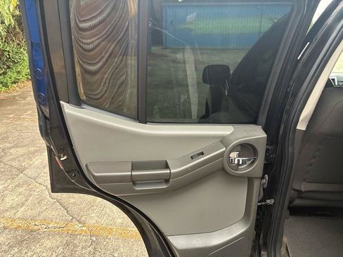 Used 2015 Nissan Xterra S w/ Value Package RWD image 18