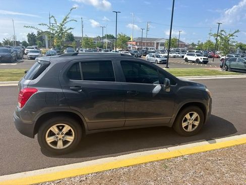 Used 2016 Chevrolet Trax LT AWD/4WD image 10