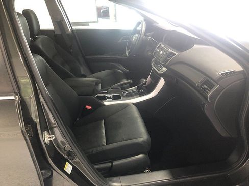 Used 2015 Honda Accord LX image 22