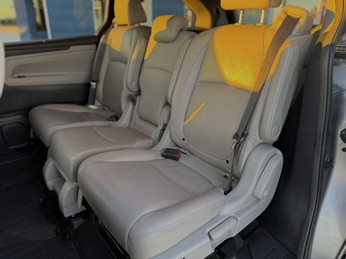 Used 2019 Honda Odyssey EX-L image 4