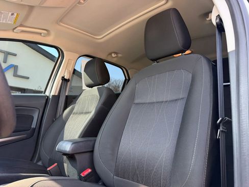 Used 2021 Ford EcoSport SE image 16