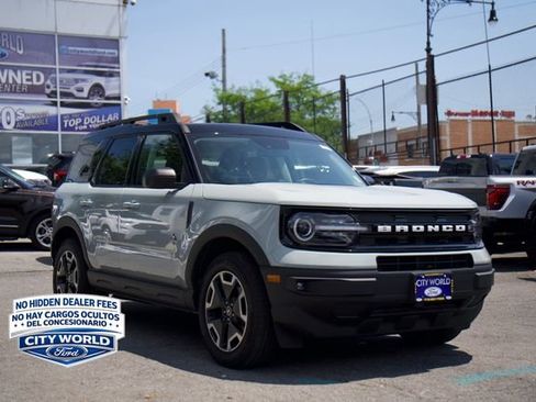 Certified 2022 Ford Bronco Sport Outer Banks w/ Tech Package AWD/4WD image 2