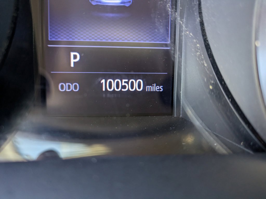 Used 2019 Toyota C-HR XLE FWD image 12